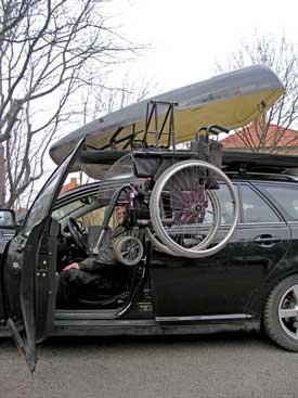 There are approximately 45 million people in the EU with disabilities; 3 million of them use a wheelchair. CAPI wants each of those people to have access to an adapted car. (Photo Autoadapt)