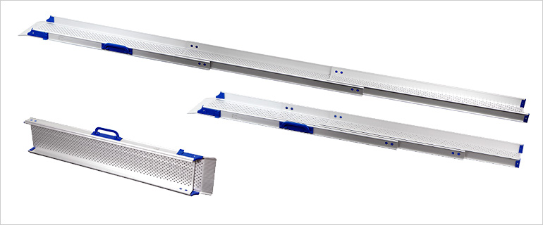 Trois rampes télescopiques de différentes tailles