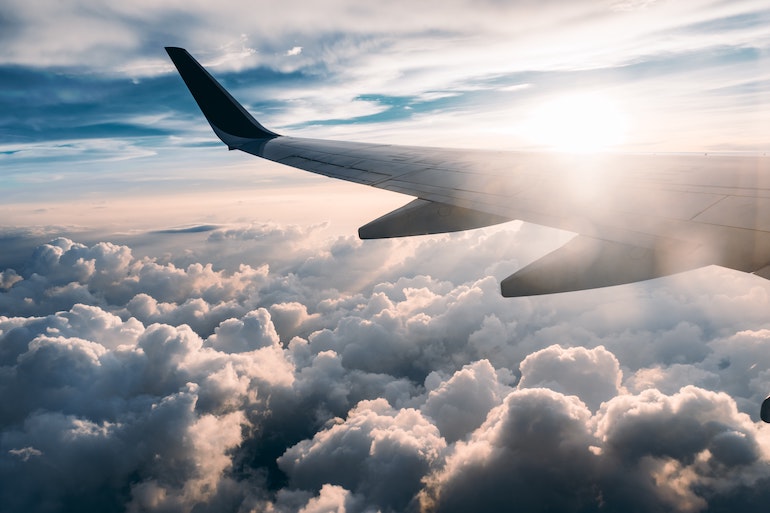 Malheureusement, les voyageurs handicapés ne peuvent pas toujours compter sur les aéroports et les compagnies aériennes pour profiter des voyages agréables qu’ils méritent. C’est pourquoi il est important de planifier à l’avance.